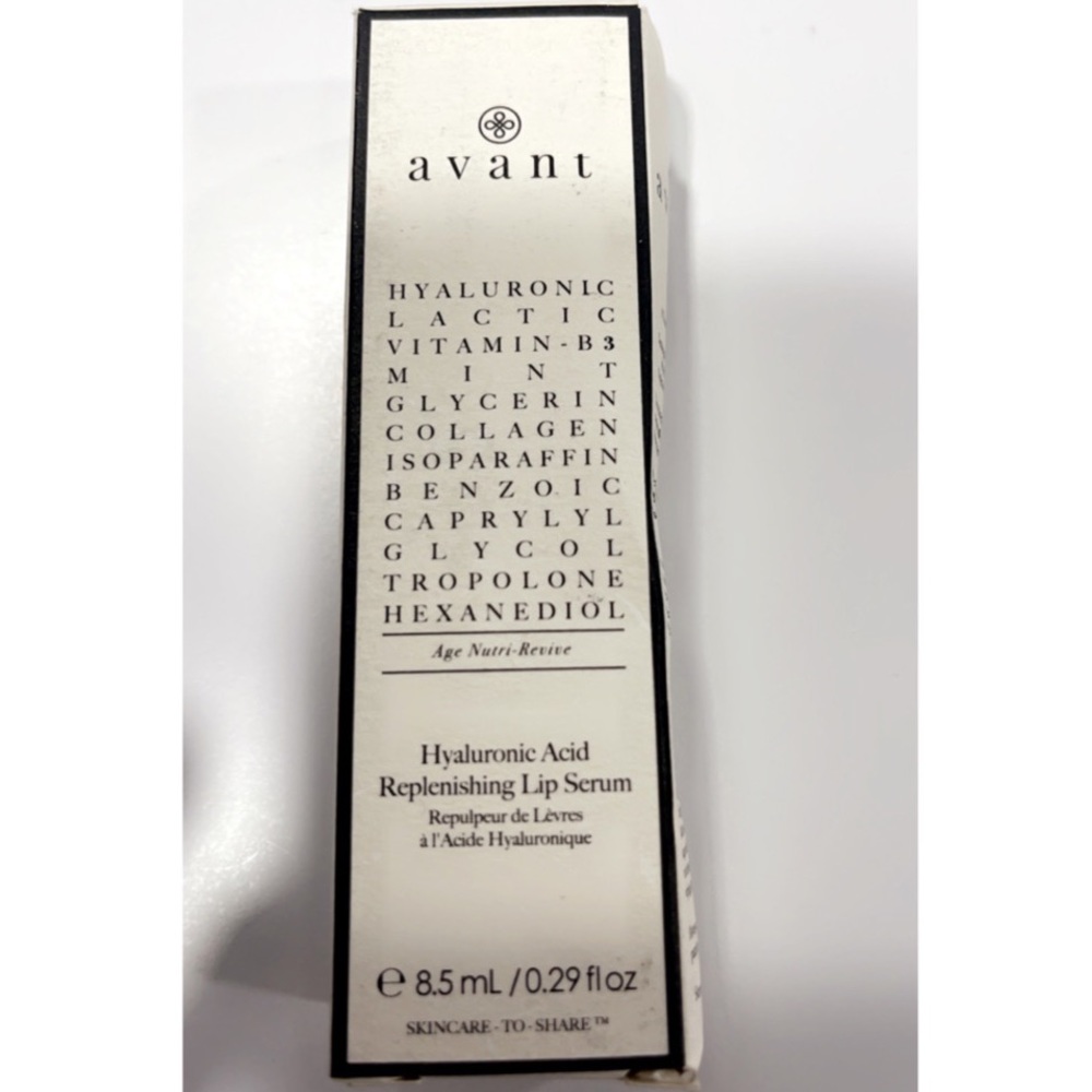 Avant Hyaluronic Acid Replenishing Lip Serum